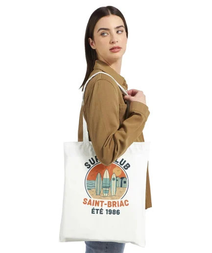 Tote bag vintage Surf Club Saint-Briac – vue portée