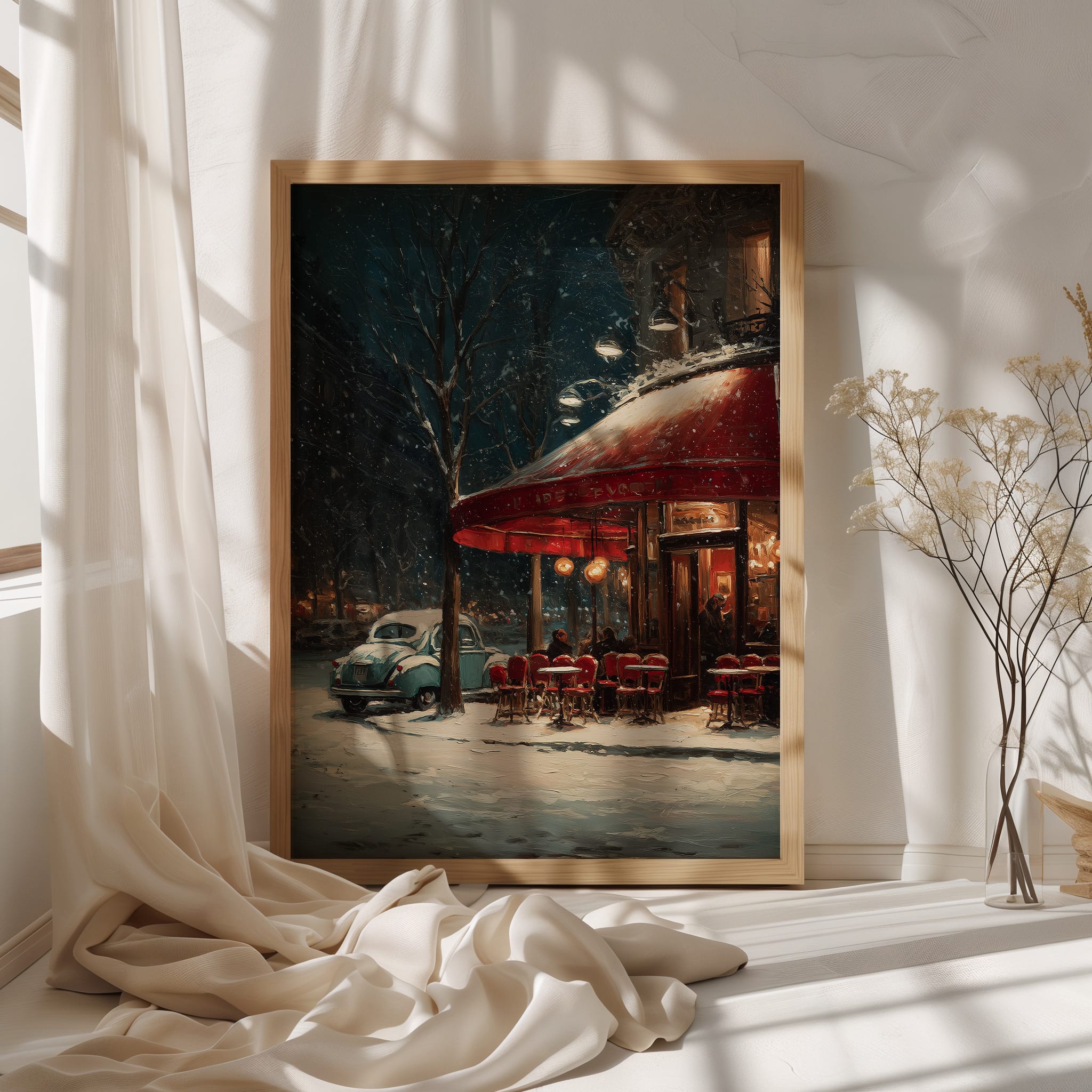 Affiche Paris hiver vintage – Café de Nuit Affiche Paris hiver café auvent rouge – mockup 11 lifestyle décoration murale