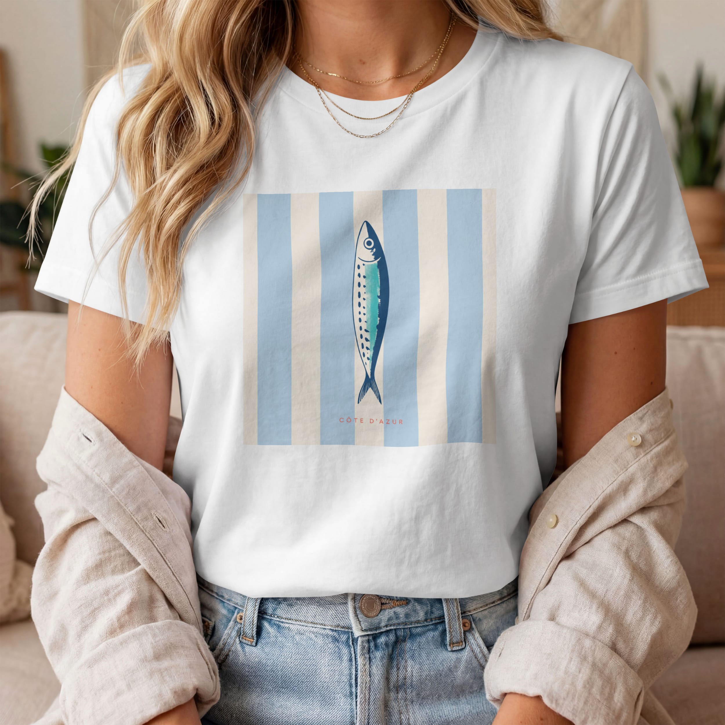 t-shirt-cote-dazur-sardine T-shirt Côte d’Azur sardine suspendu sur cintre collection Riviera Art Prints