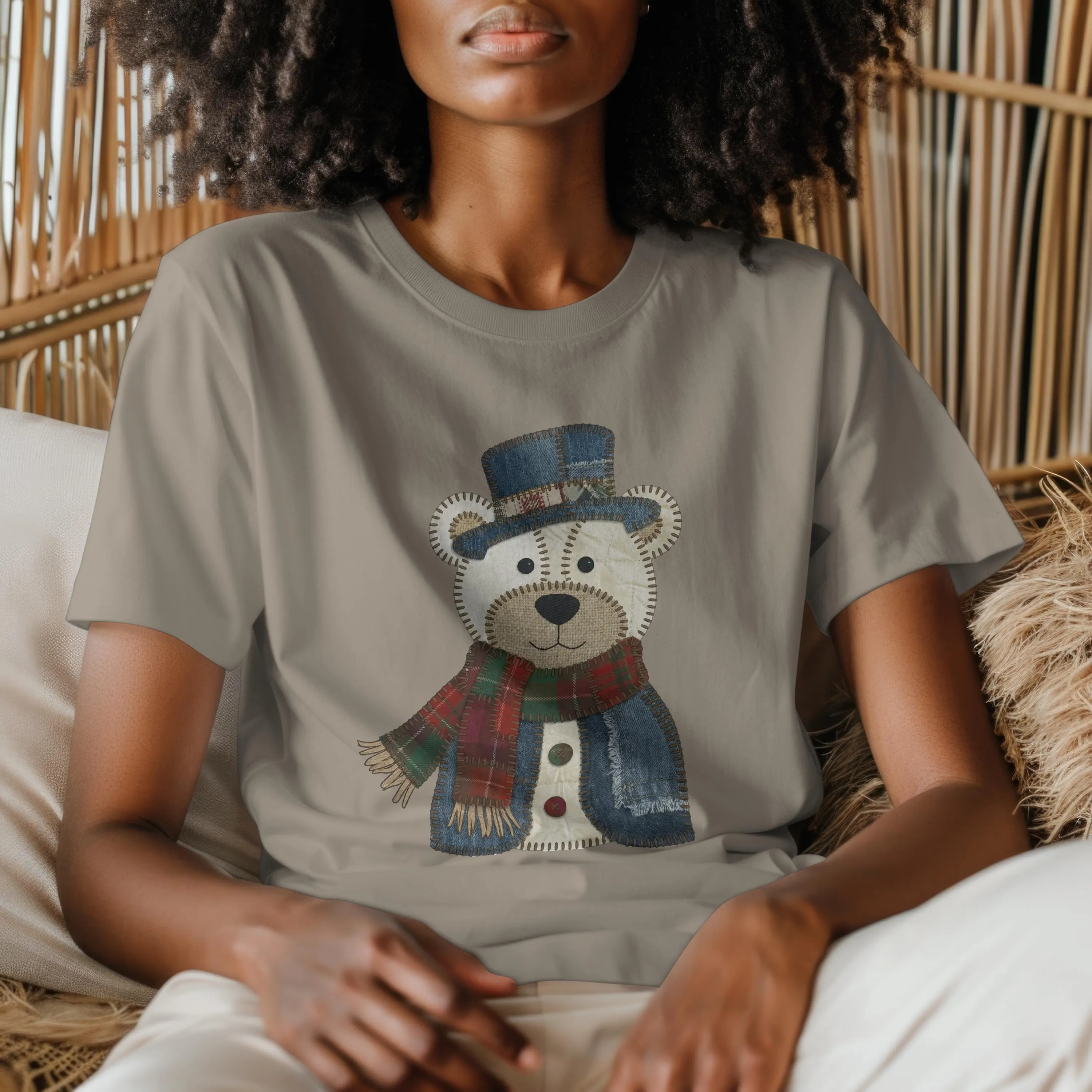 t-shirt-ours-patchwork-sable T-shirt sable femme avec illustration ours patchwork vintage style artisanal