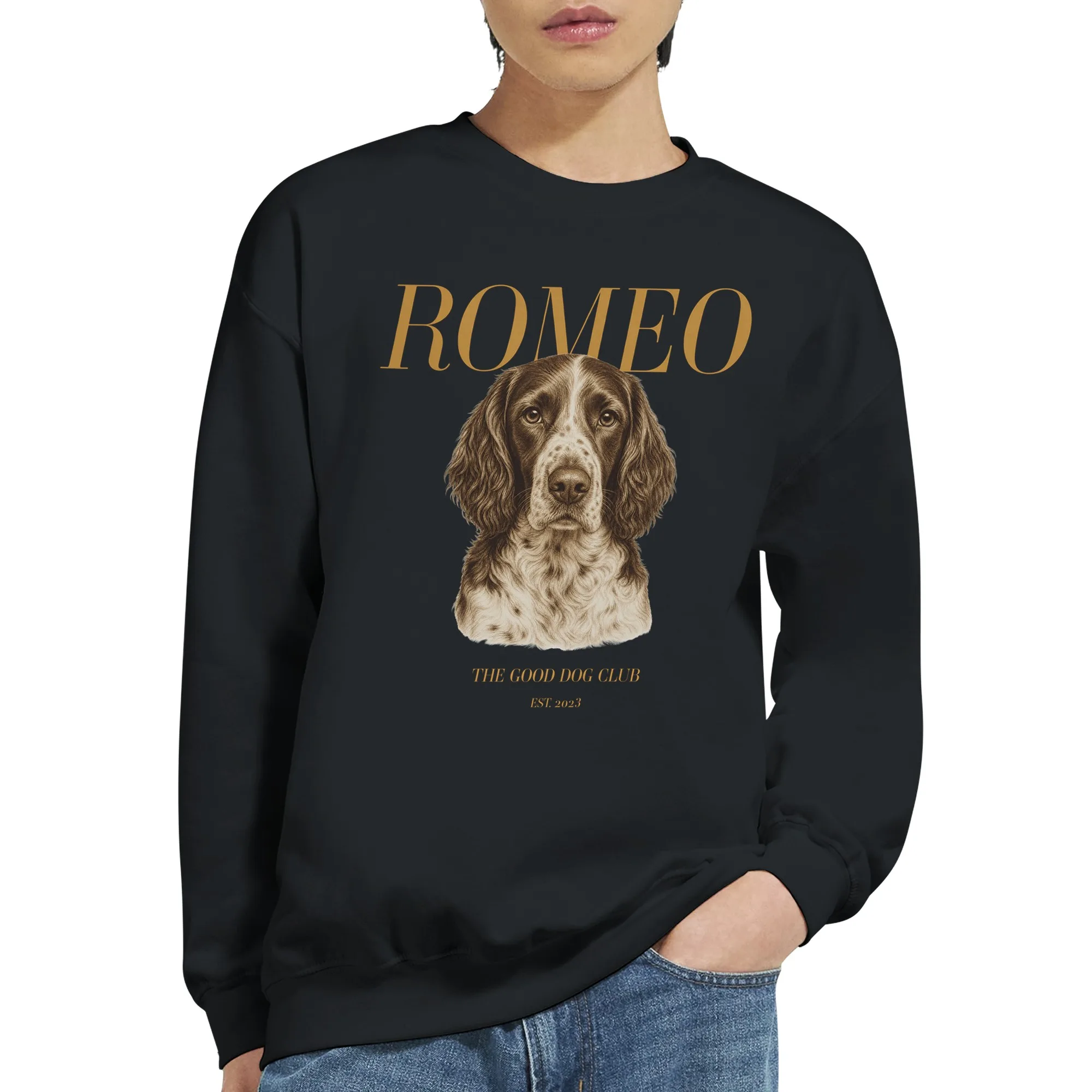 Sweatshirt personnalisé chien vert foret Sweatshirt personnalisé chien noir porté par un homme